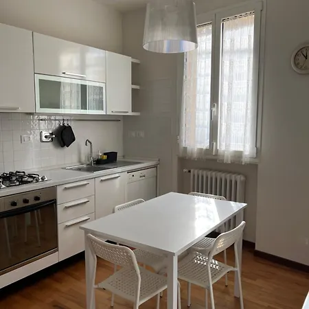 アパート Casa Francia Alidosi