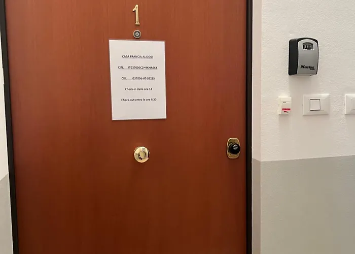 아파트 Casa Francia Alidosi